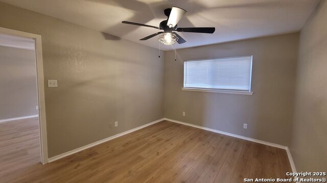 Image 10 of 33 For 516 Gentleman 8