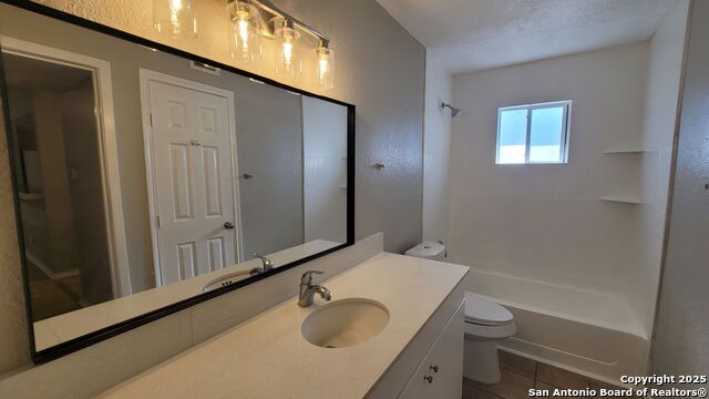 Image 11 of 33 For 516 Gentleman 8