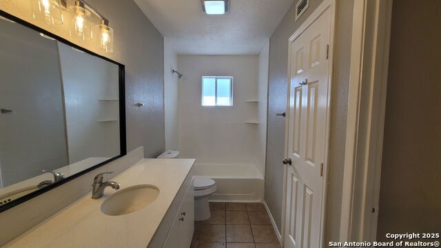 Image 13 of 33 For 516 Gentleman 8