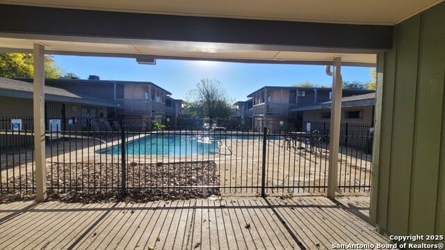 Image 14 of 33 For 516 Gentleman 8