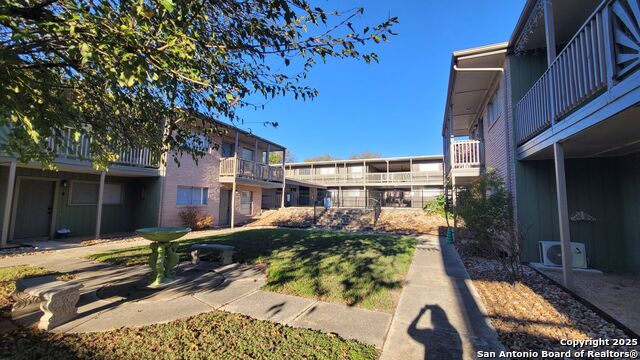 Image 26 of 33 For 516 Gentleman 8