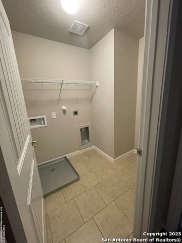 Image 18 of 28 For 6907 Hibiscus Falls