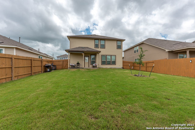 Image 2 of 28 For 6907 Hibiscus Falls