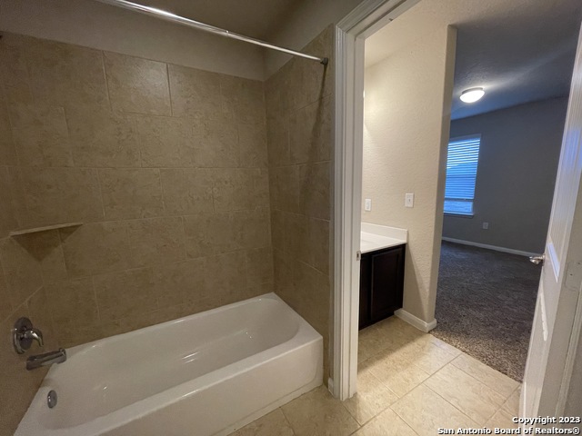 Image 27 of 28 For 6907 Hibiscus Falls