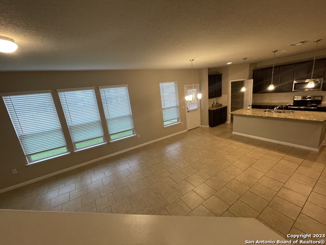 Image 5 of 28 For 6907 Hibiscus Falls