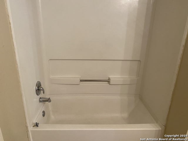 Image 21 of 40 For 3338 Whisper Manor