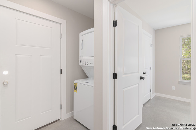 Image 11 of 27 For 2004 Cedar Hill 5