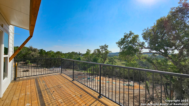 Image 19 of 27 For 2004 Cedar Hill 5