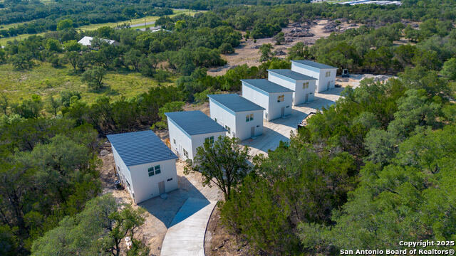 Image 22 of 27 For 2004 Cedar Hill 5