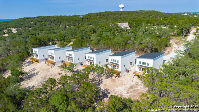 Image 23 of 27 For 2004 Cedar Hill 5