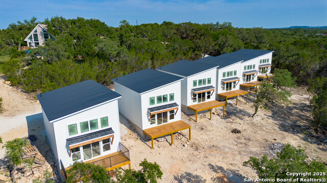 Image 24 of 27 For 2004 Cedar Hill 5