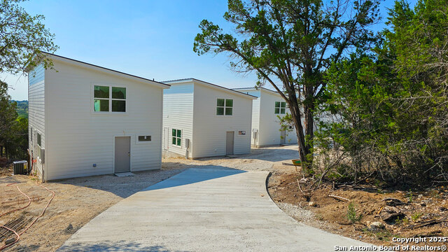 Image 3 of 27 For 2004 Cedar Hill 5