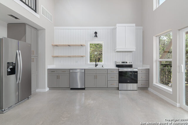 Image 6 of 27 For 2004 Cedar Hill 5