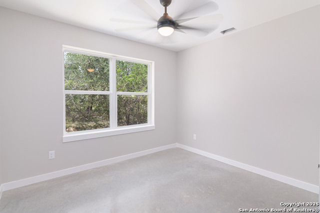 Image 8 of 27 For 2004 Cedar Hill 5