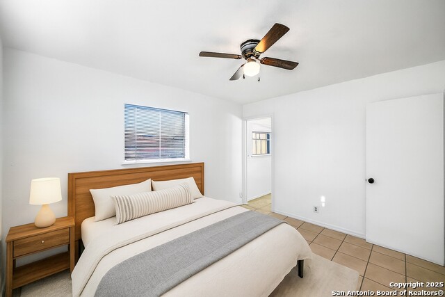 Image 11 of 15 For 4850 Castle Stream Drive