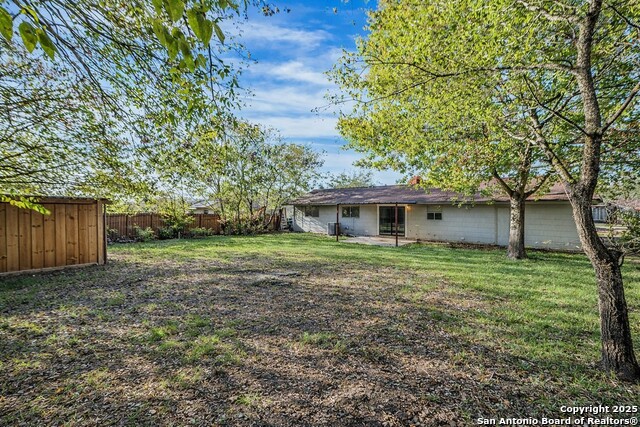 Image 14 of 15 For 4850 Castle Stream Drive