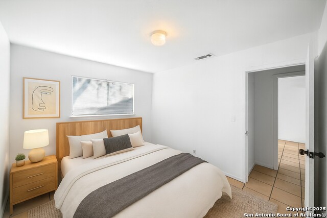 Image 8 of 15 For 4850 Castle Stream Drive