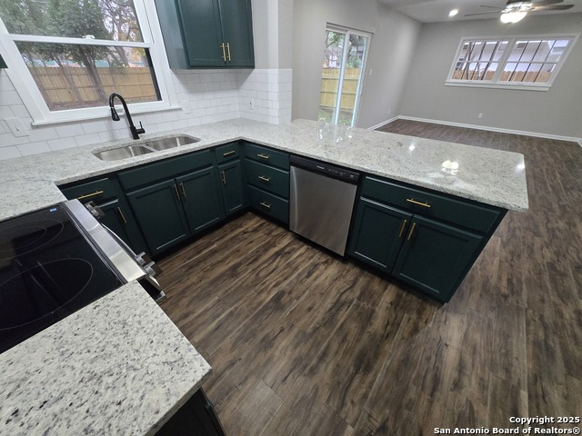 Image 21 of 47 For 9602 Nona Kay