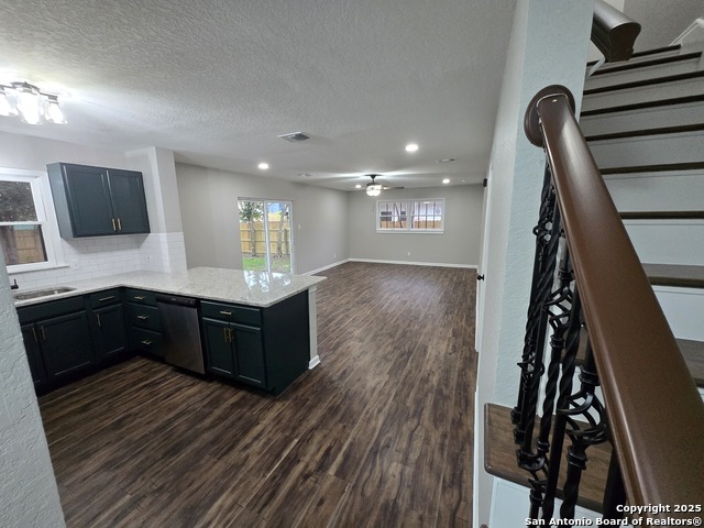 Image 22 of 47 For 9602 Nona Kay