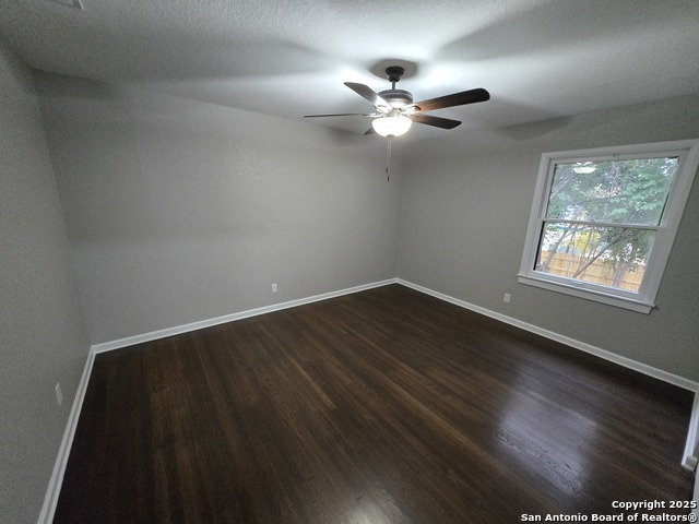 Image 32 of 47 For 9602 Nona Kay