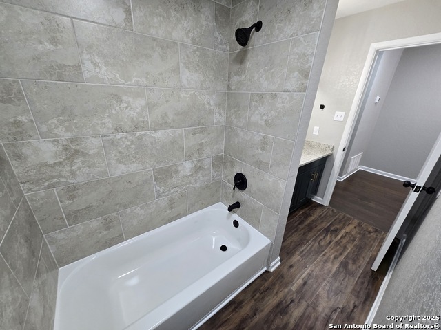 Image 37 of 47 For 9602 Nona Kay