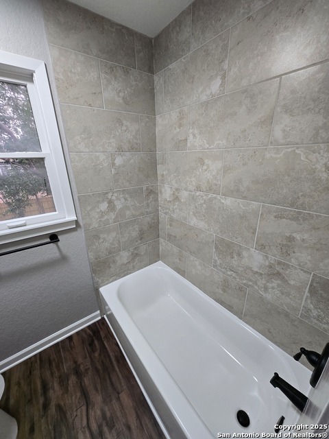 Image 38 of 47 For 9602 Nona Kay