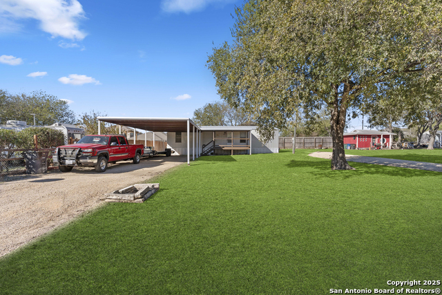 Details for 4300 Diversey, Converse, TX 78109