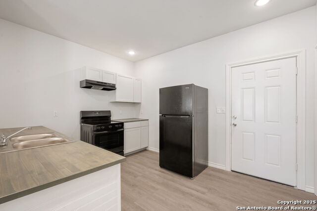 Image 6 of 18 For 8719 Wurzbach 302