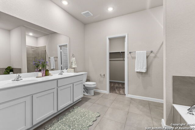 Image 14 of 27 For 6814 Shiraz Way