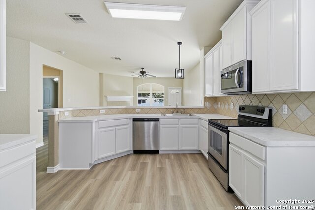 Image 5 of 17 For 127 Still Brook Lane