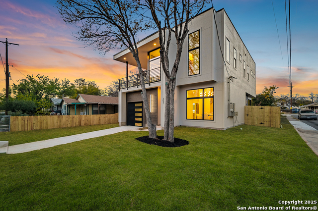 Image 2 of 50 For 257 Baylor