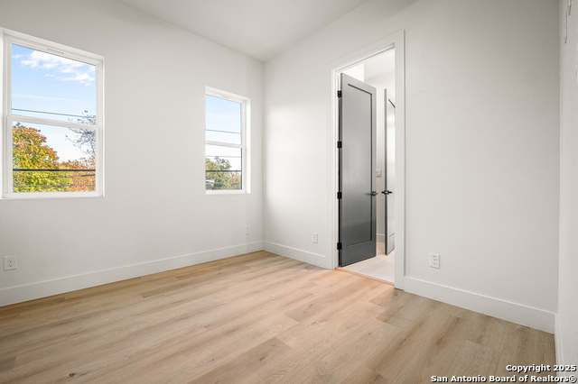 Image 32 of 50 For 257 Baylor