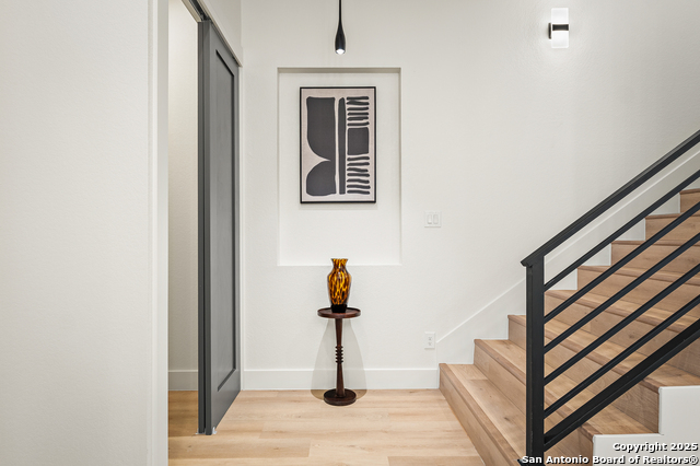 Image 9 of 50 For 257 Baylor