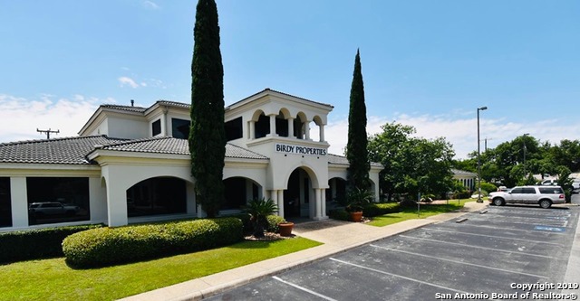 Listing photo id 1 for 18830 Stone Oak Pkwy  110