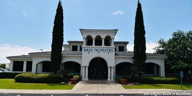 Listing photo id 2 for 18830 Stone Oak Pkwy  110