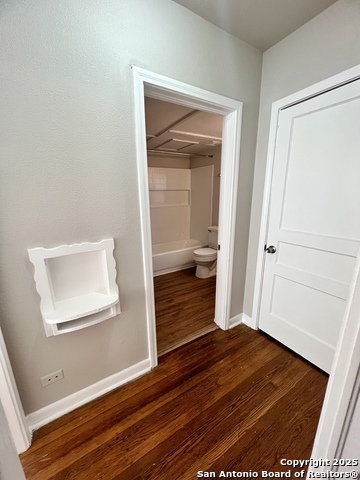 Image 6 of 11 For 734 Donaldson Ave B