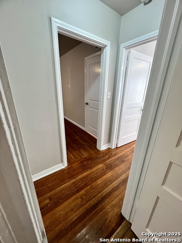 Image 7 of 11 For 734 Donaldson Ave B