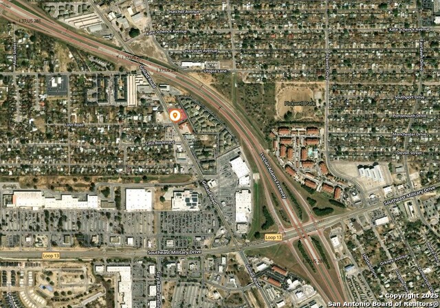 Image 9 of 15 For 2550 Goliad  