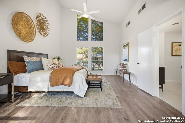 Image 12 of 54 For 6302 Cypress