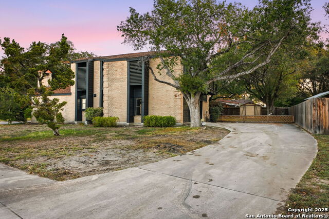 Image 38 of 54 For 6302 Cypress