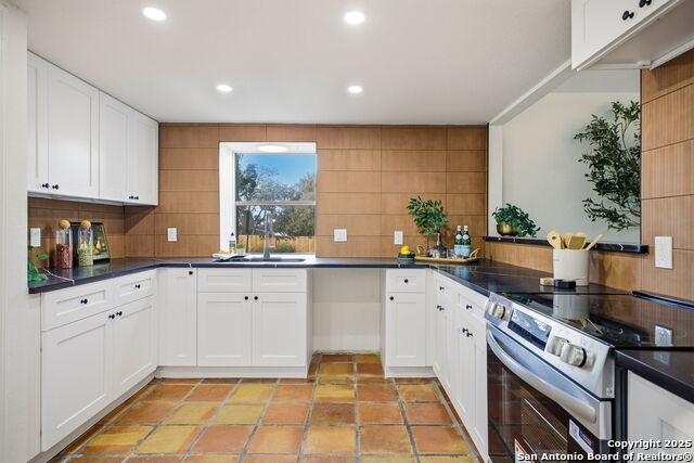 Image 8 of 54 For 6302 Cypress