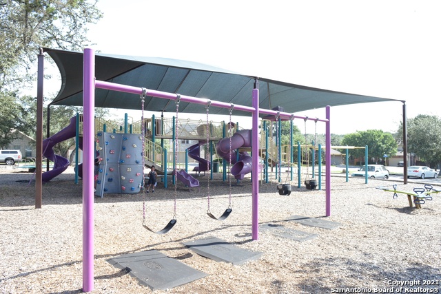 Image 20 of 25 For 20822 Foothill Pine