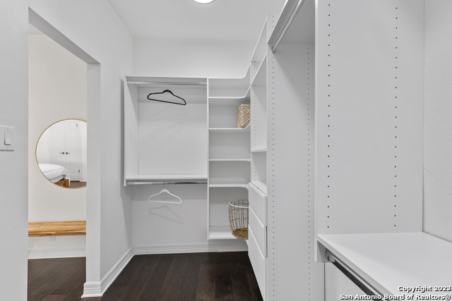 Image 24 of 47 For 411 Cadence Hill