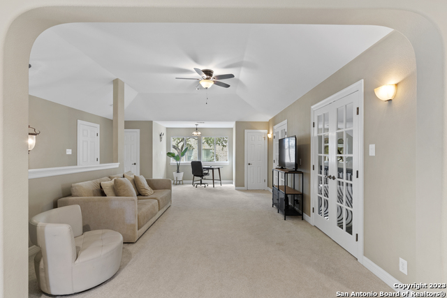 Image 33 of 47 For 411 Cadence Hill