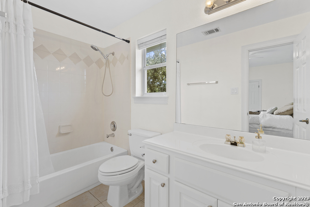 Image 36 of 47 For 411 Cadence Hill