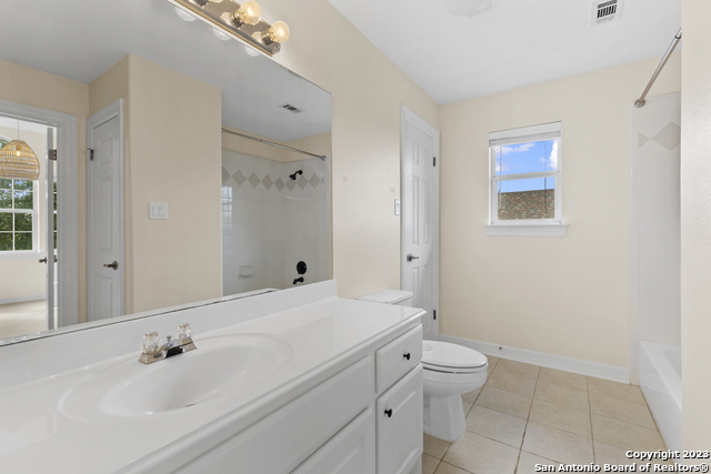 Image 40 of 47 For 411 Cadence Hill