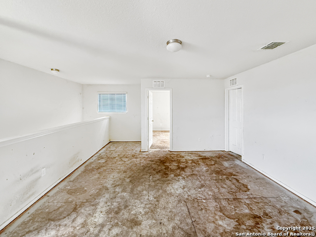 Image 13 of 23 For 110 Texas Lantana