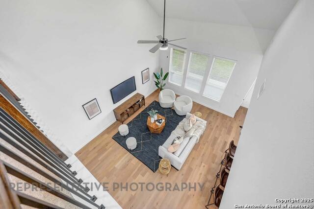 Listing photo id 5 for 148 Spanish Oak