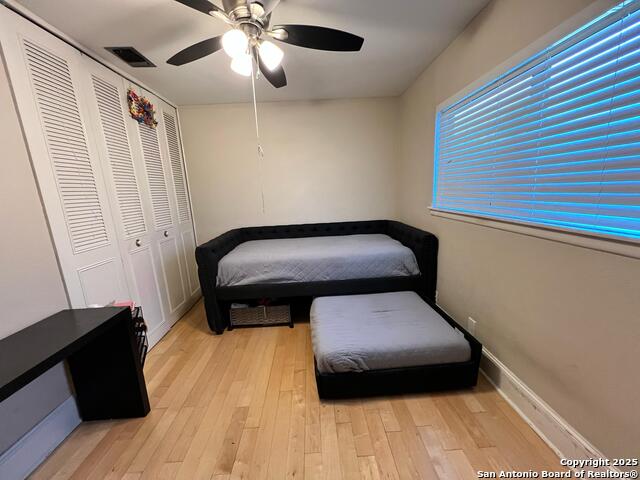 Listing photo id 11 for 4006 Dunmore