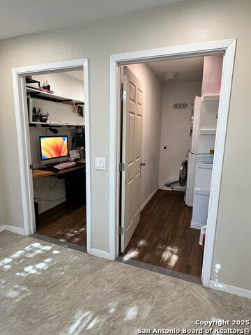 Listing photo id 15 for 4006 Dunmore